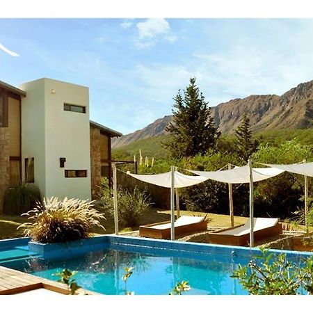 Отель La Lomada Cabanas Капилья-дель-Монте Экстерьер фото